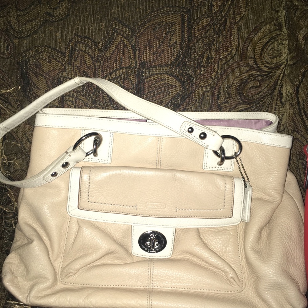 ‼️SALE‼️ Guess “Penelope” handbag